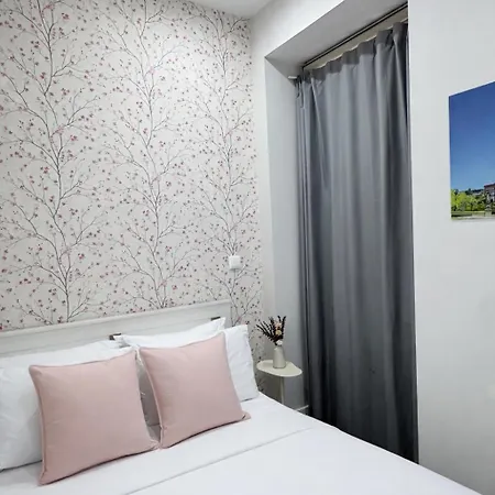 Hostal Velvet Prime *